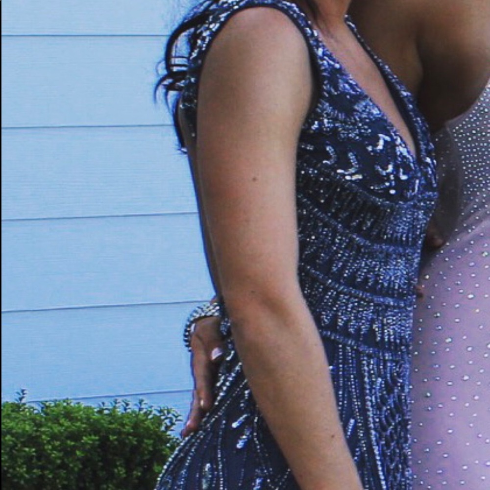 BEAUTIFUL BEADED PROM DRESS